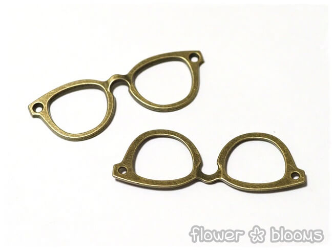 チャーム メガネ 真鍮古美 ゴールド シルバー 19mm×56mm 上等な チャーム メガネ 真鍮古美 ゴールド シルバー 19mm×56mm 上等な