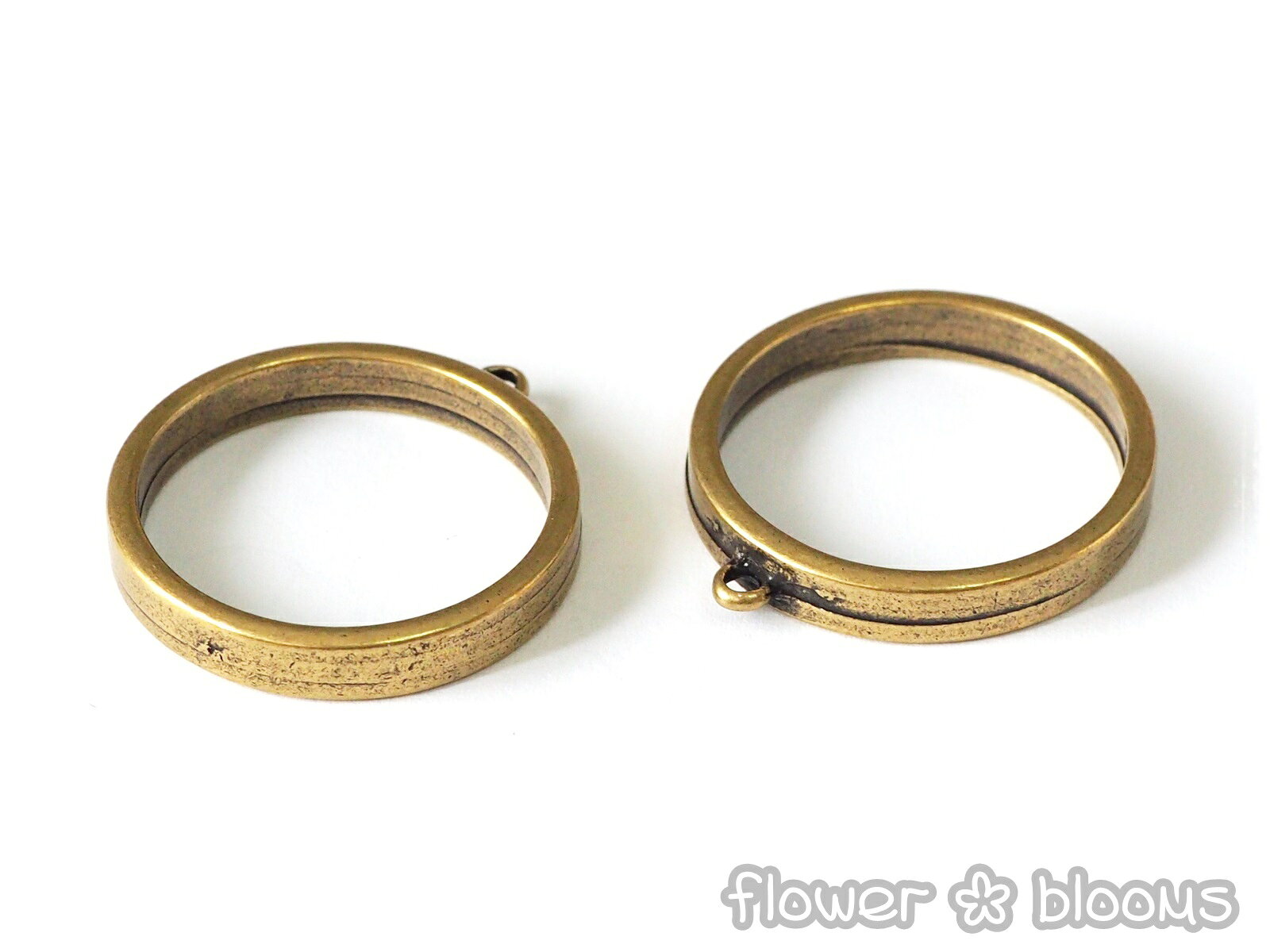 セッティング台（枠タイプ）　深めサークル　真鍮古美　内径24mm【ハンドメイドにピッタリのアクセサリーパーツ】