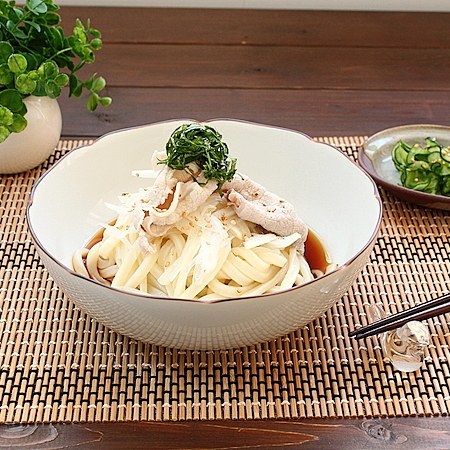 輪花縁サビ大鉢(和食器 ボウル 麺鉢 どんぶり 煮物鉢 アウトレット込み 訳あり 業務用 業務用食器 多治見美濃焼 日本製)