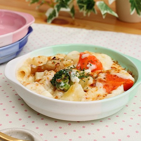 (在庫限り) 3カラーのカラフルグラタン皿(洋食器 お皿 プレート グラタン皿 ドリア カフェ カフェ風 カフェ食器 業務用 業務用食器 子供用食器 スタック ...