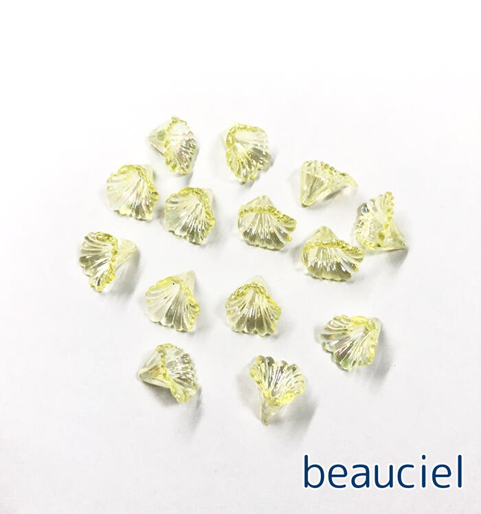 【12mm 50個】オーロラフラワーアクリルビーズ　ライトイエロー　半透明　クリアカラー　AB　虹色