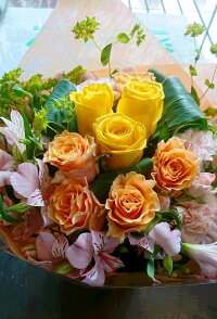 おまかせ花束5000円『お祝い・記念日用』,あす楽,15時迄,受付,生花,おまかせ,花束,5000円,誕生日,記念日,お祝い,ギフト,プレゼント,歓送迎会,送別会,舞台,贈呈,新宿,四谷,花屋,シャムロック,楽天市場