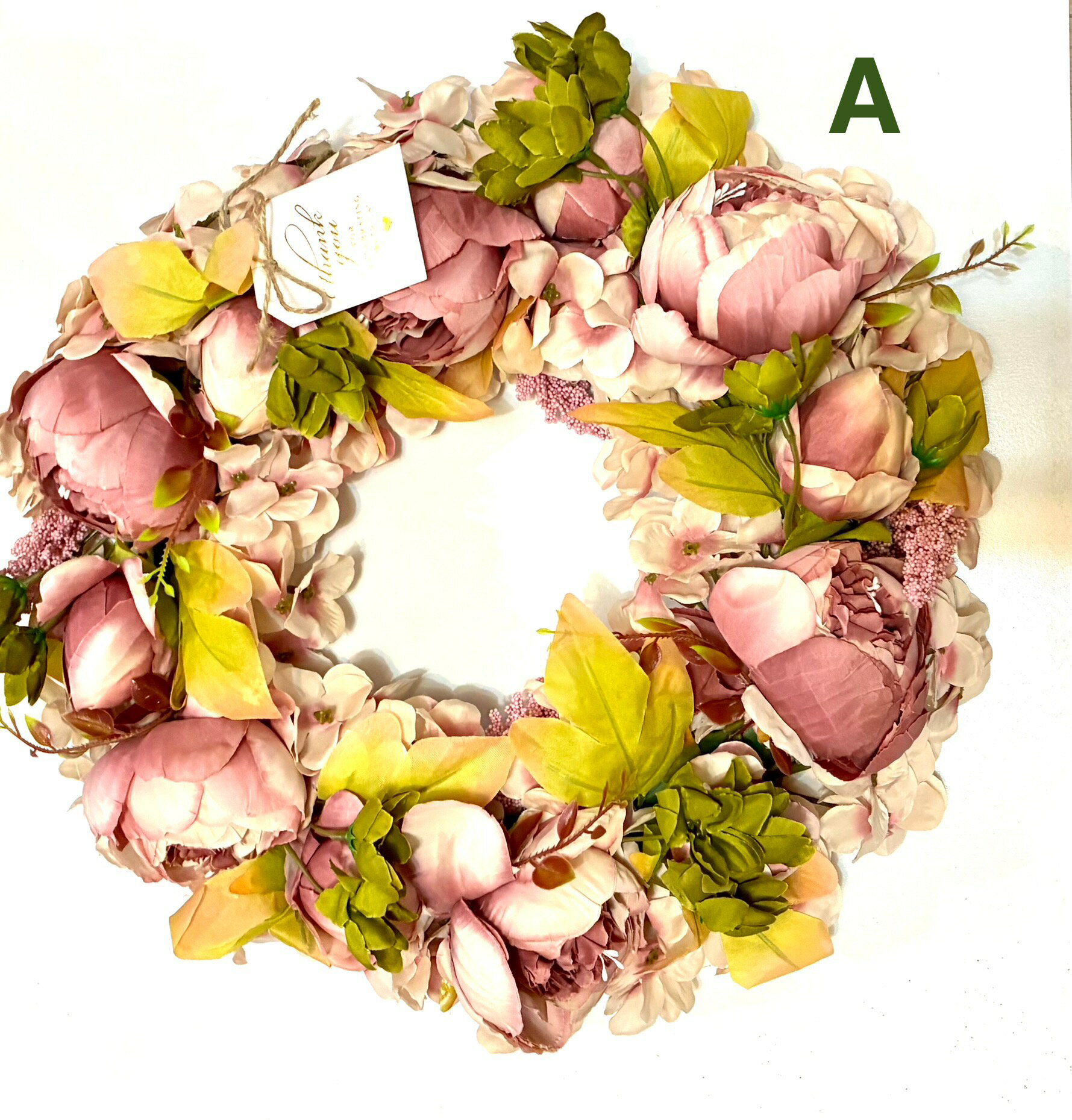 【送料無料】フラワーリース　光触媒加工　ギフト用　造花枯れない　玄関に　トレイに 　リビングに　シルク　ユーカリ　グリーン　リボンつき