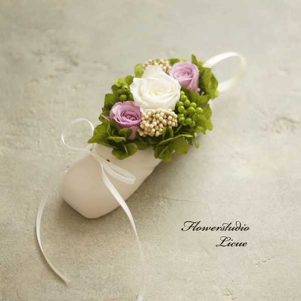 バレエの発表会のプレゼントに バレエシューズアレンジ 紫 全てプリザーブドフラワーでお作りしていま..