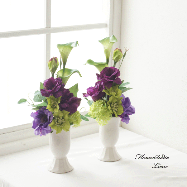 カラーとアネモネとクリスマスローズの仏花 ご自宅の花立てに飾って頂けます。 ご自宅の花立てに飾って頂けます。 お供え 供養 アーティフィッシャルフラワー 枯れないお花 ブーケタイプ仏花 造花