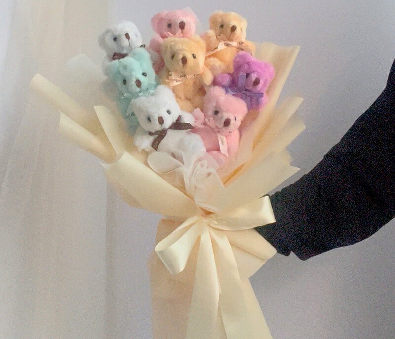 ぬいぐるみブーケ 8匹 【 くま束 】 2026リニューアル かわいい花束 発表会 ランキング1位 誕生日 生誕祭 イベント 差し入れ 出産祝い 周年祝い 結婚式 結婚祝い 卒業祝い 卒園祝い 入学祝い 入園祝い 開店祝い くま ぬいぐるみ テディベア 花束 くま好き プレゼントの商品画像 3