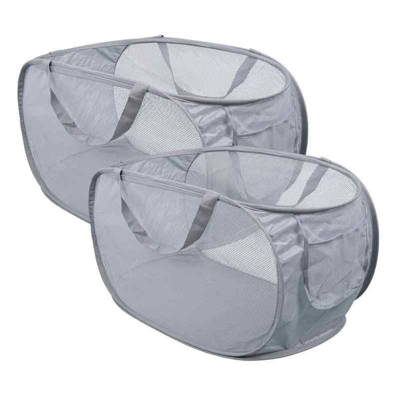 HEDONLEE ランドリーバスケット 折りたたみ 横型 メッシュ 洗濯カゴ 70L 2個入 大容量 通気性 軽量 取っ手付き 洗濯物入れ(グレー)【超軽量、堅固】- 洗濯かごは、透気性と防臭性に優れたメッシュ素材を使用しており、重量はたったの235グラムです。四方には伸縮性のある鋼線が含まれており、洗濯かごは自在に展開・折り畳みができ、収納物を堅固に保ち、倒れにくくなっています。【軽量かつ省スペースで大容量】- 製品は折りたたんだ後、直径約20センチ、高さ約3センチの単純な平面状の円形になり、持ち運びが簡単です。開いた後のサイズは58×36×36センチで。この汚れた衣服入れは、壁や洗濯機の隙間、引き出し、洗面台の下などに収納でき、バッグやスーツケースにも入れて持ち運ぶことができます。【横向きのオープニングデザイン】- 横向きのオープニングは大きく、厚手の衣類や寝具に適しています。縦開き型の洗濯かごに比べて、以下の3つの利点があります。一つ目は倒れにくいこと、二つ目は洗濯物を取り出しやすいこと、三つ目はかごを持っているときに物を落とすことがなく、手や肩にかけて移動させることができるため、家事の収納が簡単になります。【通気性のある素材】- 洗濯かごは、ポリエステル生地、通気性のあるメッシュ、そして亜鉛メッキ鋼線でできています。速乾性に優れ、防臭、抗菌、防カビなどの機能が。【多目的の家庭収納ツール】- このメッシュ洗濯かごは、衣服、スポーツ用品、寝具、ぬいぐるみ、ベビーアイテムなど、家庭のストレージソリューションとして非常に適しています。浴室、ベッドルーム、大学の寮など、どこでも使えます。また、旅行にも最適です。