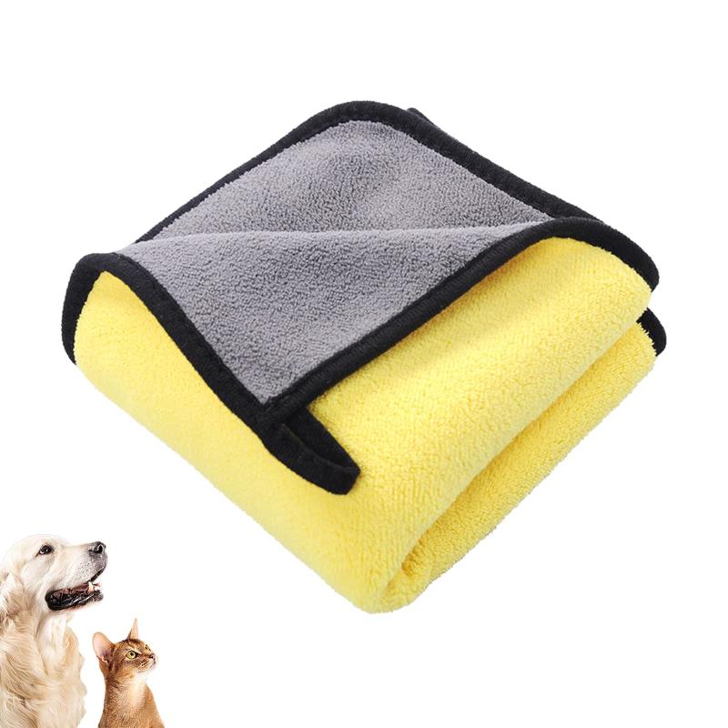 サムコス ペット用タオル 50*100cm 吸水タオル タオルケット ペット用 布巾 猫 犬 ペットタオル バスタオル 超吸水 厚手 体拭き 犬猫兼用 快適 柔らかU＾ェ＾U セット内容：吸収性タオル*1。 サイズ：50*100cm。 カラー：イエロー &amp; グレー。（＾ω＾） 超吸収：私達のペットのタオルは超吸水できます。 抜群の吸水力を誇るマイクロファイバーで作られており、綿の約3倍の吸水量絞れば何度でも水分を吸うことができます。U＾ェ＾U 超速乾：耐久性に優れた高品質のマイクロファイバータオルは、超速乾性を備えているため、ペットの乾燥時間を短縮し、風邪をひくのを防ぐことができます。（＾ω＾） 高品質素材：肌触りがやわらかくマイクロファイバー素材を使って、ワンちゃんを優しく包み込みながらタオルドライができます。 肌触りが良く冬でも暖かいので、ブランケットとしてもご使用いただけます。U＾ェ＾U 多用途：バスタオルは軽く、外出時に持ち運びに便利。家に置いてもあまりスペースを取らない 、ペットだけでなく、家具の掃除や車の掃除にも使えます。 ギフトにも最適です。