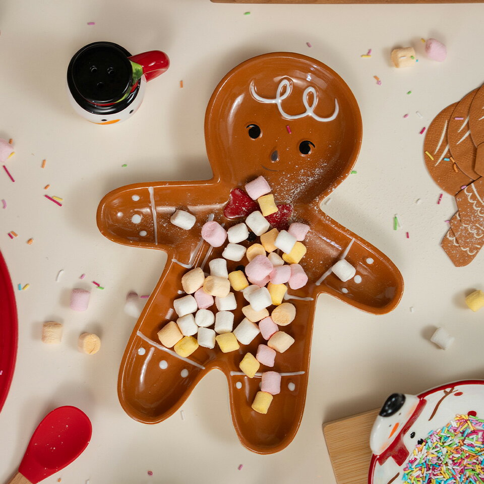 【フライングタイガー公式】サービングプレート サービングプレート ジンジャーブレッドマン型 セラミック製 食器 26.3×2.5×20.9cm クリスマス お菓子皿 デザート皿 スナック 盛り皿 食洗機対応 ギフト 冬 テーブルウェア インテリア デンマーク 北欧雑貨のサムネイル