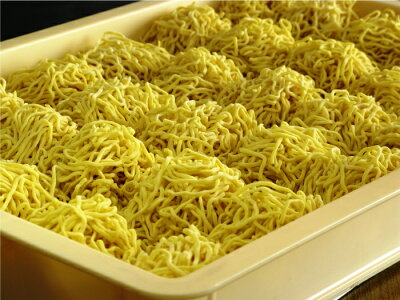 福田屋百貨店エフ・ネット・プラザ 河京 喜多方ラーメン4食 こだわりギフトKG-619|送料無料 こだわり麺の美味しさ みずみずしく、モチモチツルツルの麺 独自の配合でブレンドした2種類の高品質の小麦粉に 「栂峰渓流水」を加え、じっくりと熟成 厳選された素材手間暇をかけた熟成 福島県 喜多方市 FN0KZ 画像2