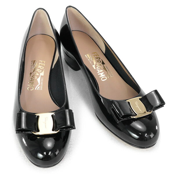 【P10倍★5/25～27 1:59迄】サルヴァトーレ フェラガモ Salvatore Ferragamo (VARA 1 0591963 NERO) 22awエナメル ブラック 靴 レディース ヴァラ リボン付き パンプス