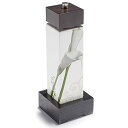 ceramiche VIVA (77236 CALLE) ソルトミル 木のスタンド付き空に向かってまっすぐ伸びる凛とした白いカラーの花モチーフ