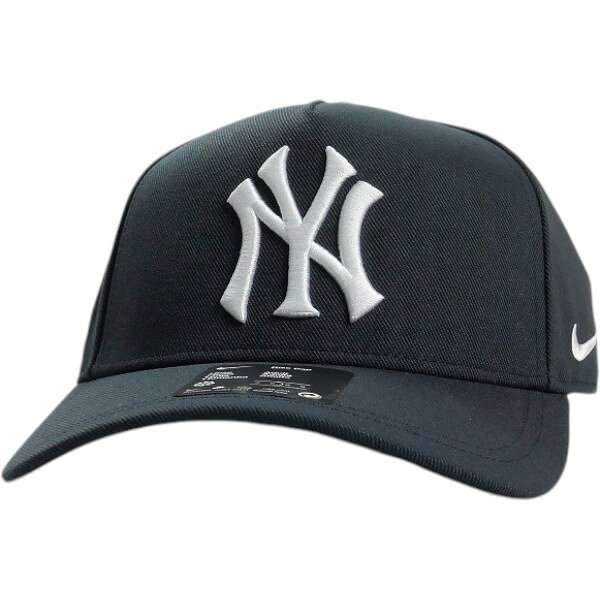商品情報 ブランド KAWS 商品名 ×Nike Club Structured AFRAME New York Yankees Collegiate Navy キャップ カラー 紺 サイズ M/L 素材 ポリエステル100％ 付属品 - 商品管理番号 30013462 商品状態 新古品・未使用品 状態説明 - 詳細サイズ -