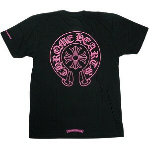 商品情報 ブランド CHROME HEARTS 商品名 HORSESHOE S/S TEE BLACK/PINK Tシャツ カラー 黒 サイズ XL 素材 コットン100％ 付属品 - 商品管理番号 20833332 商品状態 新古品・未使用品 状態説明 - 詳細サイズ 着丈 71cm 身幅 60cm 袖丈 22cm 肩幅 52cm