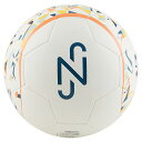 プーマ ネイマール『NJR Creativity』コレクションのサッカーボール！ 【素材】 人工皮革（ポリウレタン） 【カラー】 01：プーマホワイト 【発売時期】 2024年春夏 メーカー希望小売価格はメーカーサイトに基づいて掲載しています。