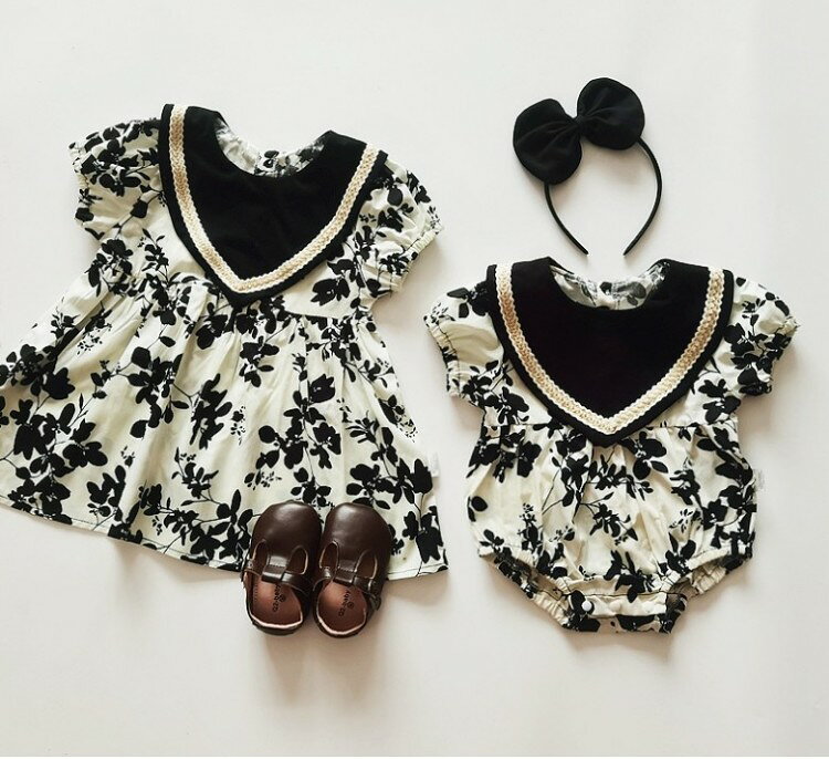 商品名 姉妹とお揃いで着られるかわいい服です。出産祝いやちょっとしたプレゼントにおすすめです。部屋着でもお出かけ着でも大活躍！ハーフバースデー、お披露目の日、結婚式、お誕生日会、写真撮影、七五三など晴れの日にも大活躍できます。注意事項●ページの閲覧環境によって、掲載写真と実際の商品の色合いが異なる場合があります。●モデルに小物を使う場合がございますが、商品に含まれませんので、セット内容をご確認ください。●製造過程、出荷過程の間に出来た細かなキズ・ヨゴレなどある場合がございます。細かい部分まで気になさる方は、ご購入をご遠慮ください。●手動測定による1~2cmの誤差を許容してください。ご理解いただきありがとうございます●商品の仕様は、製造元の都合により予告なく変更や突然の欠品等で商品手配の遅れや手配ができない場合がございます。●お届けした商品に不備がございましたら、お届け後3日以内にご連絡ください。早急に対応させていただきます。なお期日を過ぎた場合はお受け致しかねます。●土日祝祭日のご注文およびお問い合わせへの弊社からのご連絡は、翌営業日となります。●海外製品のため、詳細タグなし。●配送の関係上、ラッピング対応は受け付けておりません。納品書や領収書につきまして当店では個人情報保護及び環境保全の為ペーパーレス化に取り組んでおりますので、お届けのお荷物に納品書（お買上明細書）は同封しておりません。ご了承くださいませ。ご希望の場合、ご注文時備考欄にご記入願います。pdfファイルをメールにて添付いたします。返品・交換・キャンセルについてサイズ間違い・イメージ違いなど、お客様都合によるキャンセルやご交換は原則として承っておりません。返品ルールに関しましては、リンク先ページをご覧の上、お気軽にお問い合わせください。交換・返品時の送料当店の商品は全て入荷品のため、原則として.お客様都合の交換・返品を承っておりません。タグなどな切らず に商品に不良や発送ミスがあった場合は、商品到着後3日以内 に必ず不良個所?全体写真の写真を添付して、当店までご連絡をお願いいたします。? メーカー希望小売価格はメーカーカタログに基づいて掲載しています