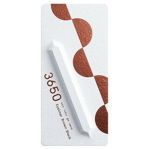 【商品詳細】 ・Wプルーフ処方でラインをしっかりキープするリキッドアイライナーです。 ・王道のブラウンブラック。黒だと強すぎけど、ブラウンじゃ物足りない！ ・ぬくもりと凛々しさの絶妙の色バランスで目元を華やかに演出するカラーです。 【成分】...