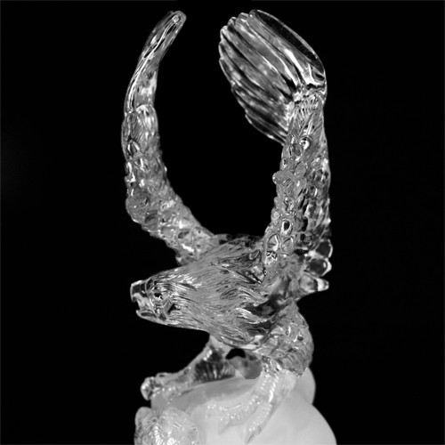 天然石 最高級 天然水晶手彫り 鷹彫刻置物/ケース付〔 天然石 パワースト...