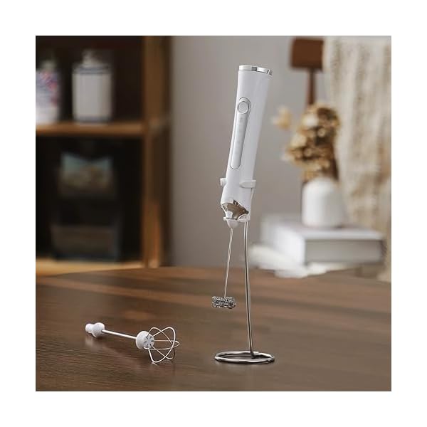 【送料無料】ミルクフォーマー 2025年モデル ミニ泡立て器 電動 USB充電 泡立て・撹拌両用 【銅芯モー..