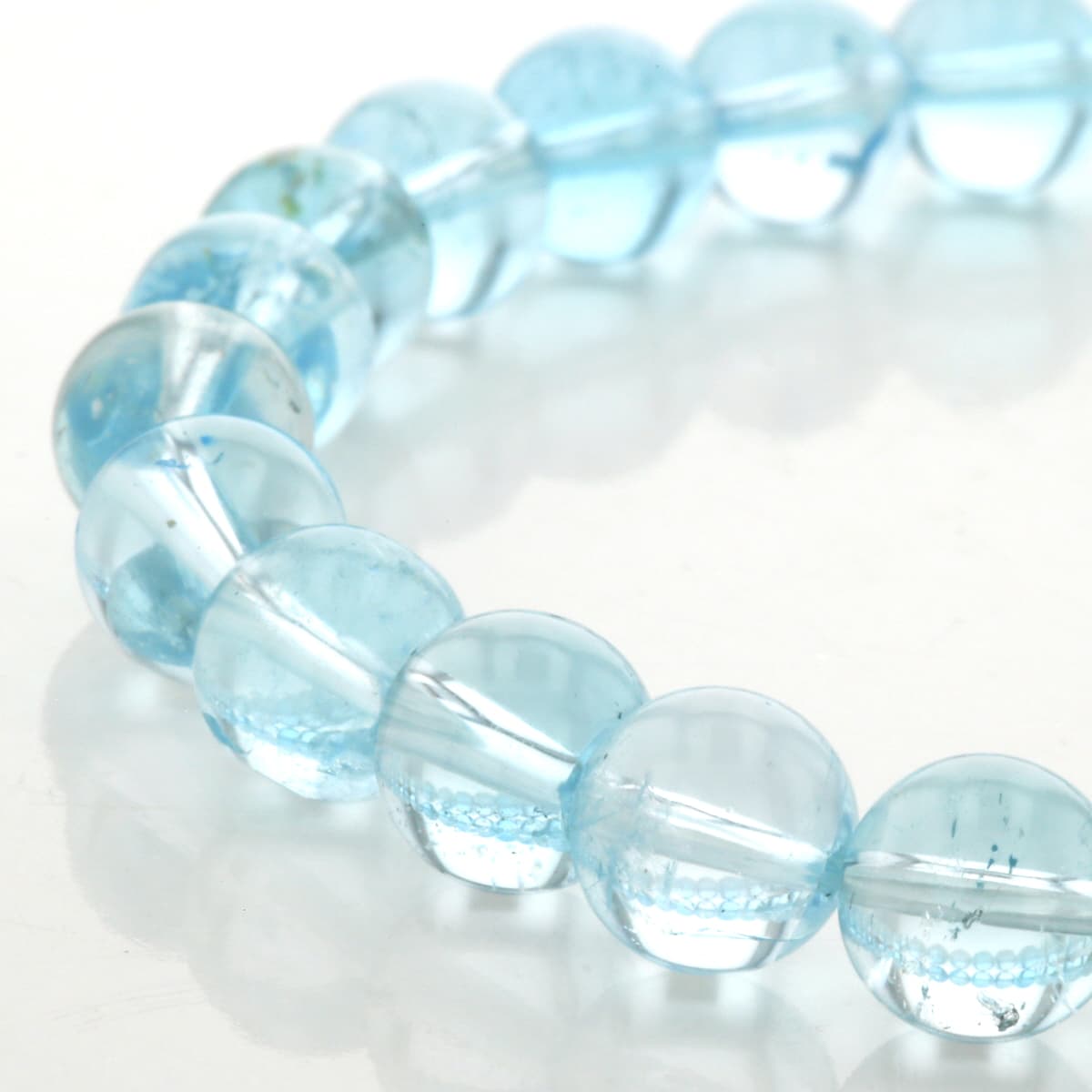 最高級（5A） ブルートパーズ ブレスレット 8mm玉 No.8 [ 画像現物・一点物 ] パワーストーン 天然石 FORESTBLUE フォレストブルー【3433】