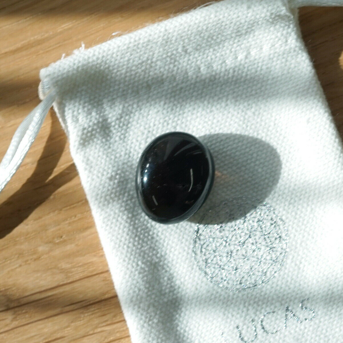 モリオン タリスマン　※傷・欠け有【黒水晶　魔除け・霊除けのお守り】フラワーオブライフポーチ付き / LUCAS 浄化