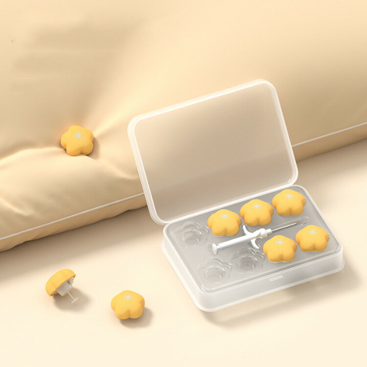 布団止めクリップ 可愛い 櫻 ずれ防止 布団 布団クリップ 布団固定器 ずれ防止 布団クリップ 8個セット 桜 ずれ防止 さくら サクラ 収納ケース付 花型 可愛い かわいい おしゃれ シーツクリップ ツイストピン 可愛い 固定ピン かわいい 布団固定用 布団固定用