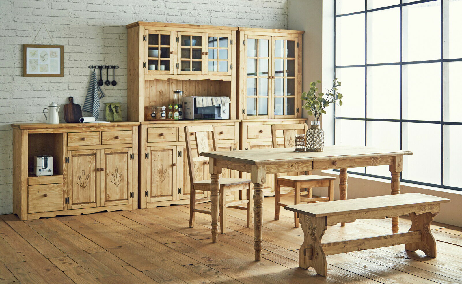 カントリー風　カップボード　ダイニングボード