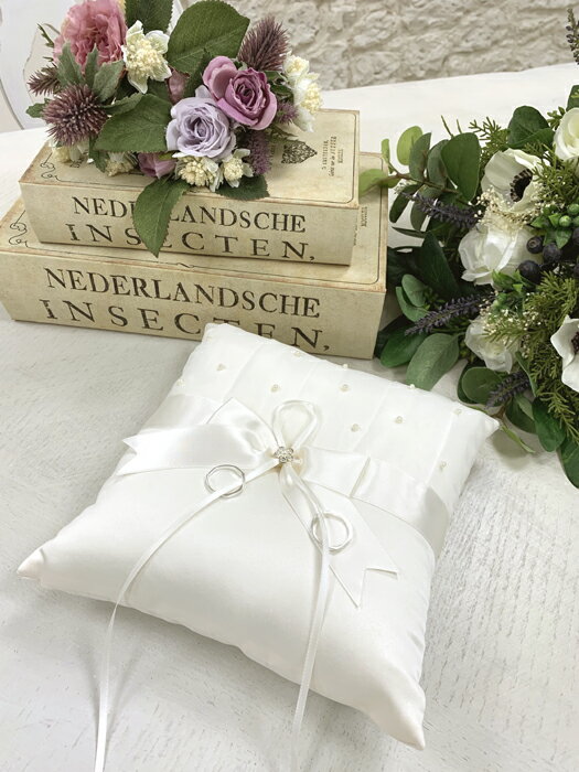 【翌日配送可能】ウエディング,リングピロー,パーティー,結婚式,ドレス,可愛らしいレース使いでどんなリングにもぴったりコーデ★