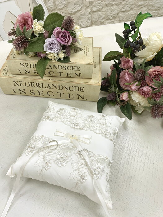 【翌日配送可能】ウエディング,リングピロー,パーティー,結婚式,ドレス,おとぎ話から出てきたような愛くるしいリングピロー★