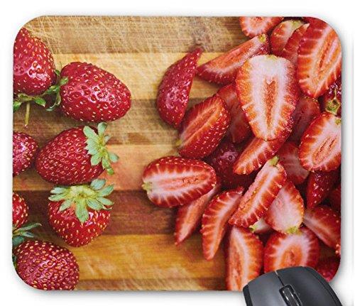 真っ赤な苺のマウスパッド：フォトパッド（ 世界の果物シリーズ ）