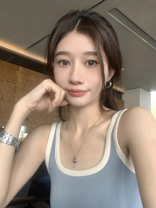 Rakuten - キャミソール 女性用 無袖 吊り帯 背心 インナー トップス 二合一 修身 ショート丈 綿素材 セルロース繊維 ナイロン混 抗菌加工 中弾力 接触冷感 ブラック ホワイト ベージュ アイスブルー ライトカーキ 韓国風 カジュアル 普段使い 伸縮性 軽量