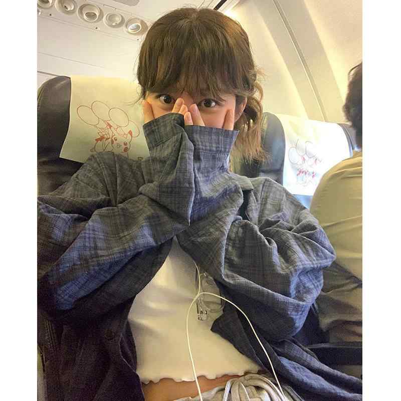 ・主な素材: 綿100%・柄: 格紋・スタイル: 開衫・袖丈: 長袖・加工: 印花・版型: ワイド・衣長: 普通・ネックライン: シャツカラー・袖型: 標準・カラー展開: 格紋・サイズ展開: 均码・カテゴリ: シャツ・カラー: 単排扣・伸縮性: 無
