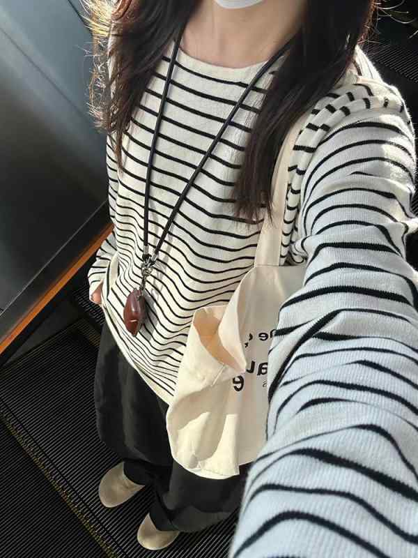 Other - Tシャツ レディース 長袖 黒白 ストライプ コットン ストレッチ 通勤用 ゆったり ルーズフィット リラックススタイル トップス 気質 秋冬 中長丈 丸首 セットインスリーブ 洗いざらし加工 接触冷感 吸湿速乾 高級感 白色系