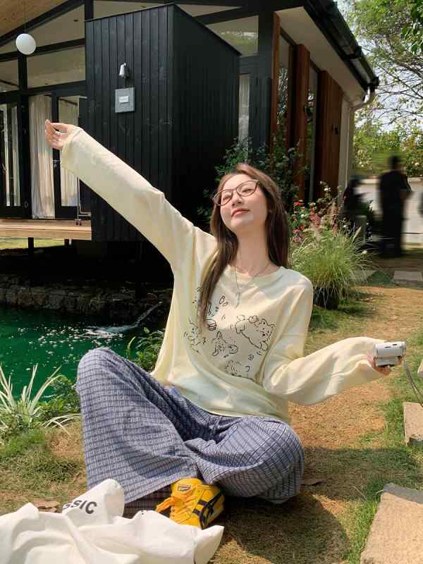 Tシャツ 女性用 2026夏 薄手 ゆったり ラフスタイル かわいい 動物プリント 防晒 長袖 丸首 中長丈 ミルクイエロー ホワイト ライトブルー シンプルカジュアル 日韓風 接触冷感 吸湿速乾 軽量 部屋着 通勤 普段使い アウトドア