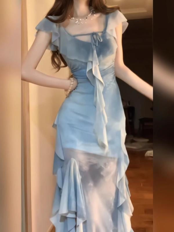 乐天商城 - ワンピース フレンチスタイル グラデーション ブルー 包み込み フィッシュテール 女性用 気品 両面着用 フリル 仙女風 中長丈 ドレス プリント 花辺 紐 インナープリント 不規則スカート Vネック ストラップ ノースリーブ ハイウエスト フレッシュ