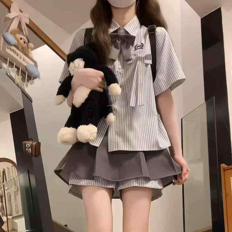 レディース 韓系 JK 制服 学院風 セットアップ 夏 短スカート セット 女性 短丈 ストライプ 短袖 シャツ ハーフスカート 2点セット 気..