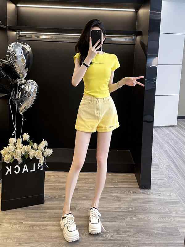 レディース 春夏 牛仔 ショートパンツ セット トップス セット 女性用 高腰 気質 かわいい ファッション 日韓 スタイル コットン 素材 95パーセント以上 綿 混紡 軽量 伸縮性 吸湿速乾 日常 普段使い 外出 コーディネート セットアップ ティー