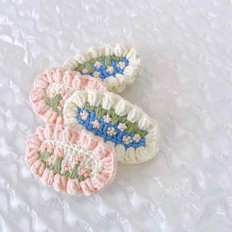 ・種類: 発夹、発卡・形状: 楕円形・素材: 毛線・柄: 花朵・カラー展開: 粉色、藍色、紫色、黄色、酒紅・スタイル: 超仙・対象: 儿童・年齢: 3-6歳、6-10歳、10歳以上、0-3歳・分類: BB夹・セット: 单个装・人気要素: 花朵、花卉、钩花、刺绣/绣花