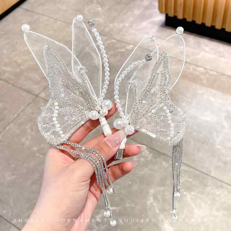 ・素材: プラスチック/樹脂・加工: 手作業・種類: サイドクリップ・スタイル: プリンセス・スタイル分類: 爽やかスイート・カテゴリ: ヘッドアクセサリー・対象: 男女兼用・流行要素: 蝶・流行要素分類: 動物