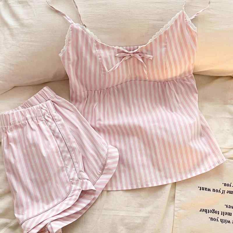 パジャマ 女性用 夏 かわいい ピンク ストライプ リボン 吊り帯 トップス ショートパンツ セット 接触冷感 ポリエステル 無肩 ゆったり 部屋着 リラックス ホームウェア ビーチハウス ベッドルーム スイート スリープウェア ナイトドレス