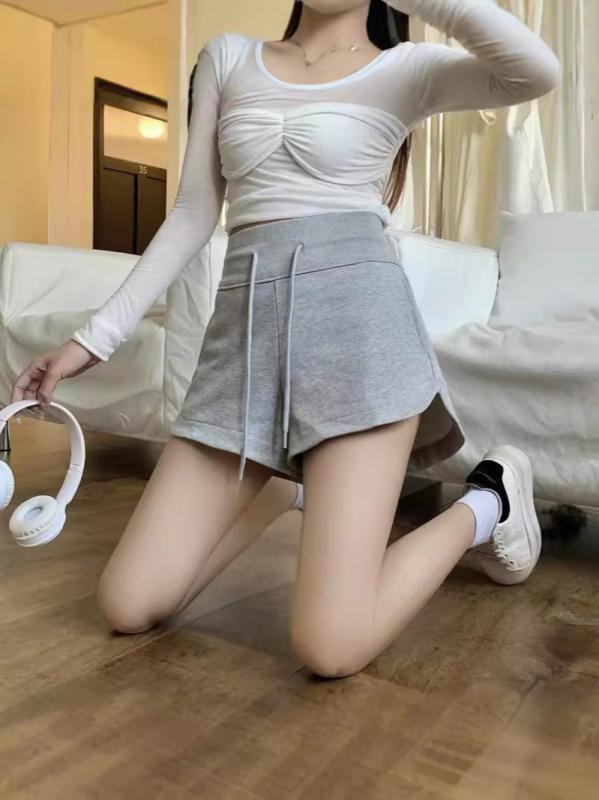 レディース ショートパンツ グレー 夏用 ハイウエスト 直筒型 薄手 ポリエステル マイクロストレッチ ゆったりシルエット スリム効果 Aライン ワイドレッグ ヨガ 熱中症対策 スポーツ 日韓カジュアル 慵懒スタイル 免烫加工 紐付き 基本デザイン 通勤