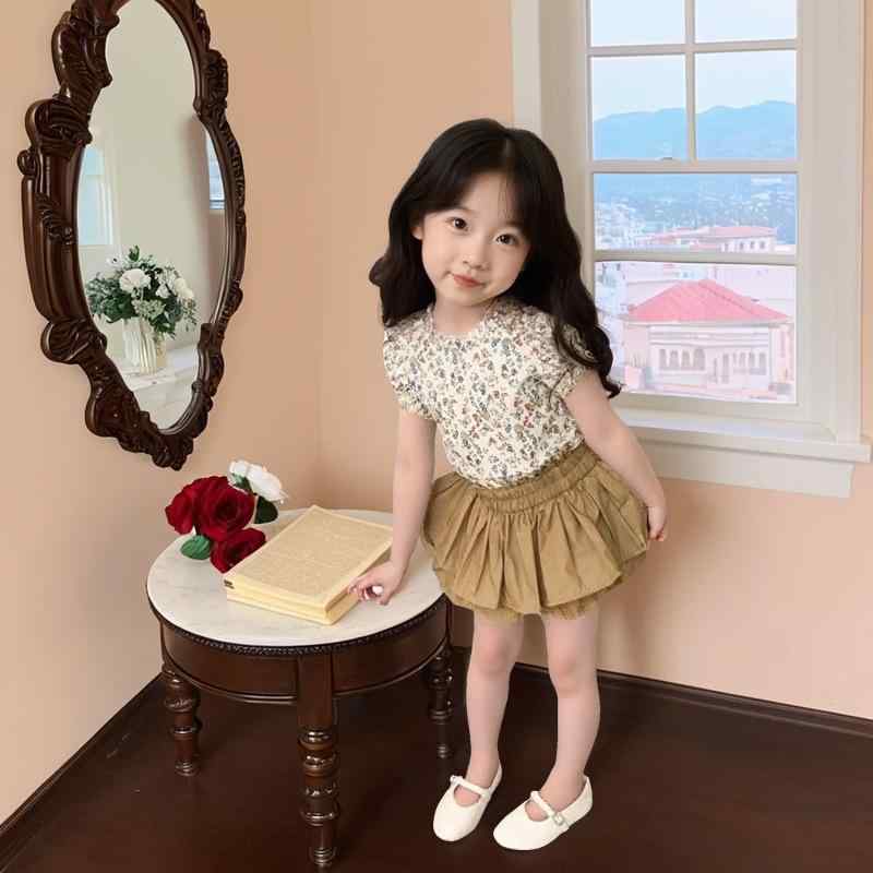 女の子 トップス ブラウス ワンピース スカート ショートパンツ セット 子供服 女児 韓風 春夏 夏用 花柄 プリント 立襟 フレアスリーブ ふんわり シルエット 綿混紡 軽量 吸湿速乾 通気性 カーキ ベージュ系 かわいい 普段使い 1-6歳 80-