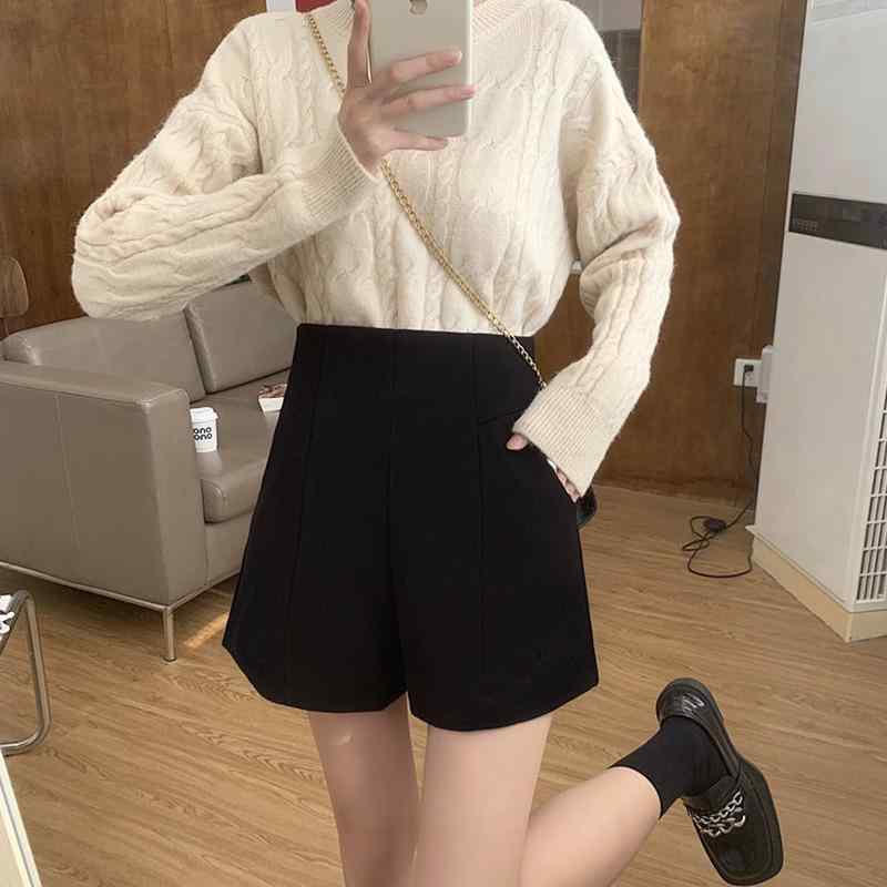 レディース ワイドパンツ ハーフ丈 ブラック 春夏 薄手 ポリエステル 微弾性 高腰 Aライン スッキリシルエット 爽やか エレガント かわいい 普段使い 通勤 軽量 吸湿速乾 免アイロン クール スタイルアップ ゆったり クロップド ベルボトム風 女性