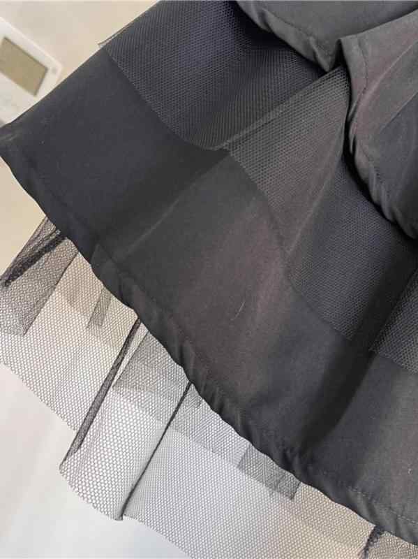 Rakuten - 秋冬 スカート メンズ風 女性用 半身スカート 黒 網ヤー 切り替え デザイン 蓬蓬 シルエット 短丈 マイクロミニ マイクロ ミニスカート 立体 装飾 フリル レイヤード 軽量 伸縮性 マイクロ 弾力 素材 防透け 内側 ライニング 防走光 加工 免