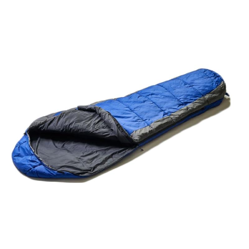 イスカ(Isuka) (ISUKA) 寝袋 パトロールショート ロイヤルブルー [最低使用温度2度]生地 : 表ナイロン100%、裏ポリエステル100%中綿量 : 500(ベ-シックモデルには、約6デニ-ルの「中空ポリエステル」を使った化繊わたを使用しています。)サイズ : 肩幅78×全長190cm収納サイズ : 直径19×33cm(円筒型トートバッグ付)重量 : 1100gカラー : ロイヤルブルー対応温度 : 2℃構造 : シングル構造 、ドラフトチューブ、ゆったりした足元、YKKコイルジッパー