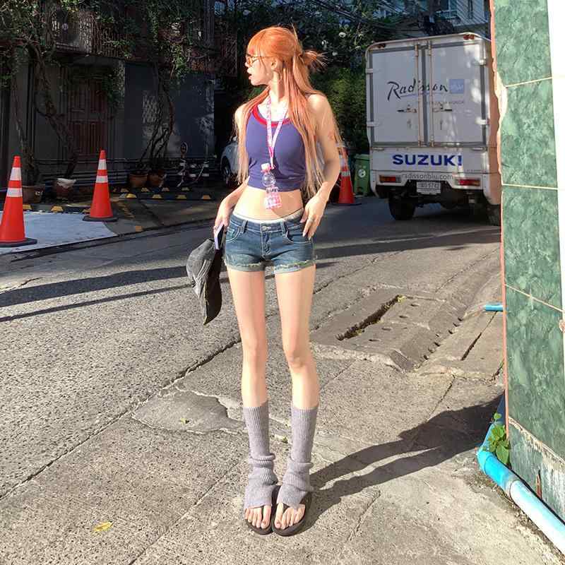 デニムショーツ 女性用 高腰 タイトフィット ストレッチ フレアヘム ミレニアルブルー 綿混 ポリエステル 春夏 スリムライン ロングレッグ ストリートスタイル セクシー 普段使い 軽量 通勤対応 吸湿速乾 切り替えデザイン
