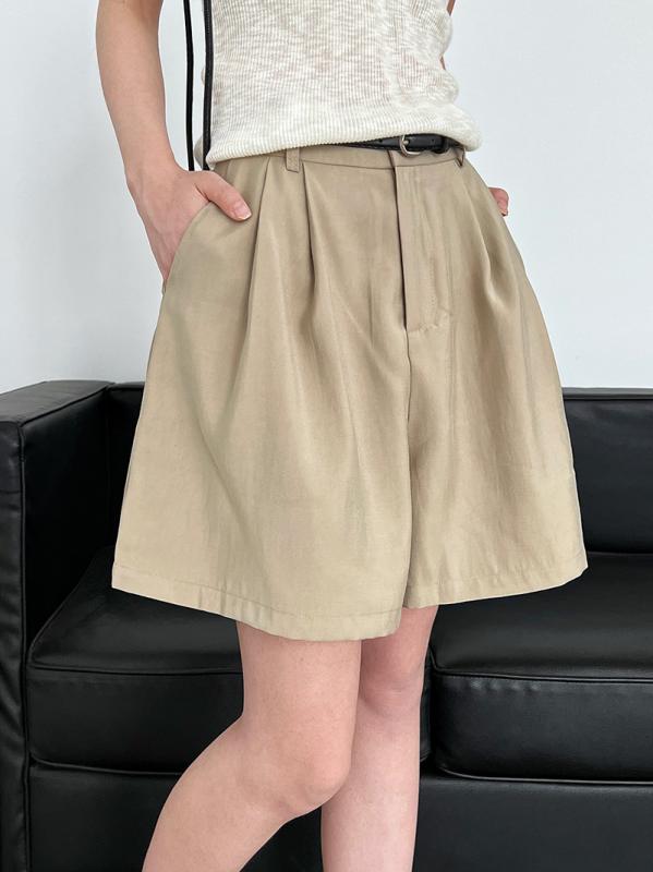 ・カテゴリ: ショートパンツ・スタイル: 簡約風、日韓休闲・主な素材: 綿70%～80%、天絲30%以下・パンツ丈: 3分丈・腰型: 高腰・厚み: 薄手・デザイン: スカートパンツ、口袋付き・カラー展開: ブラック（腰帯付き）、ホワイト（腰帯付き）、カーキ（腰帯付き）・サイズ展開: M,L