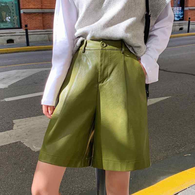 ・主な素材: 合成革95%以上・スタイル: 都市風、気質通勤・デザイン: 口袋、高腰・パンツ形状: 阔腿裤・パンツ丈: 長丈・流行要素: 簡約・カラー展開: ブラック、牛油果グリーン、カーキ・サイズ展開: S、M、L、XL、2XL、3XL・カテゴリ: 休闲裤