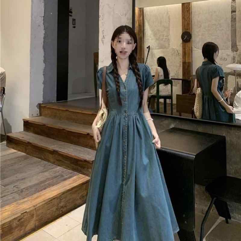 Rakuten - ワンピース 女性用 コットン デニム 素材 接触冷感 ワイドシルエット 単排ボタン ポロカラー 短袖 膝下丈 ミドルレングス ゆったり ルーズフィット 街頭スタイル カジュアル 普段使い 夏 春夏 ユニセックス ベーシック トップス スカート 連衣裙