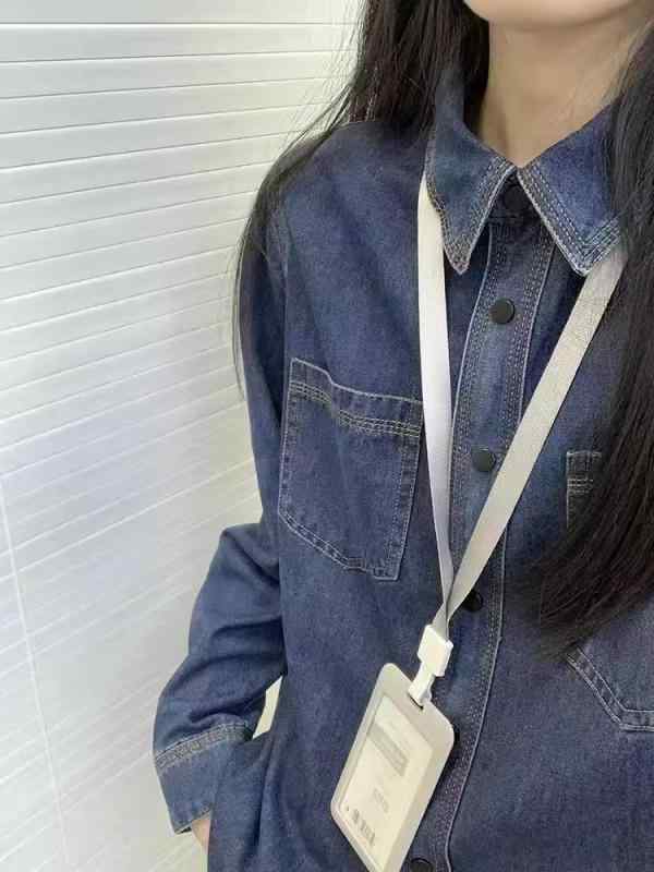 秋冬 女性用 シャツ トップス 牛仔ブルー 長袖 開衫 ポロ領 切り替え フランネル加工 ワイドシルエット 気質 通勤スタイル レイヤード ..